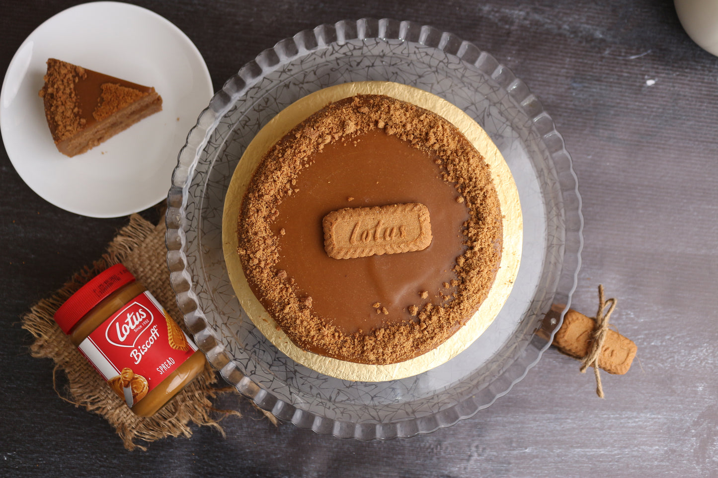 Lotus Cake