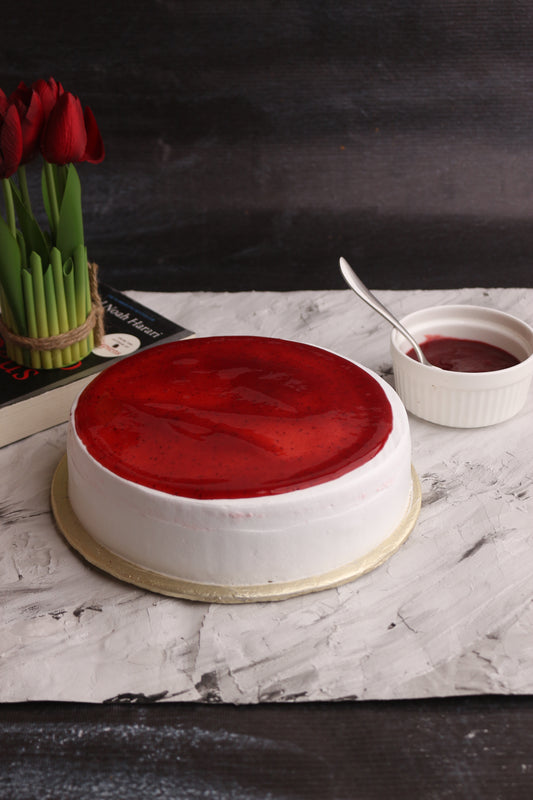 Vanilla Strawberry Cake