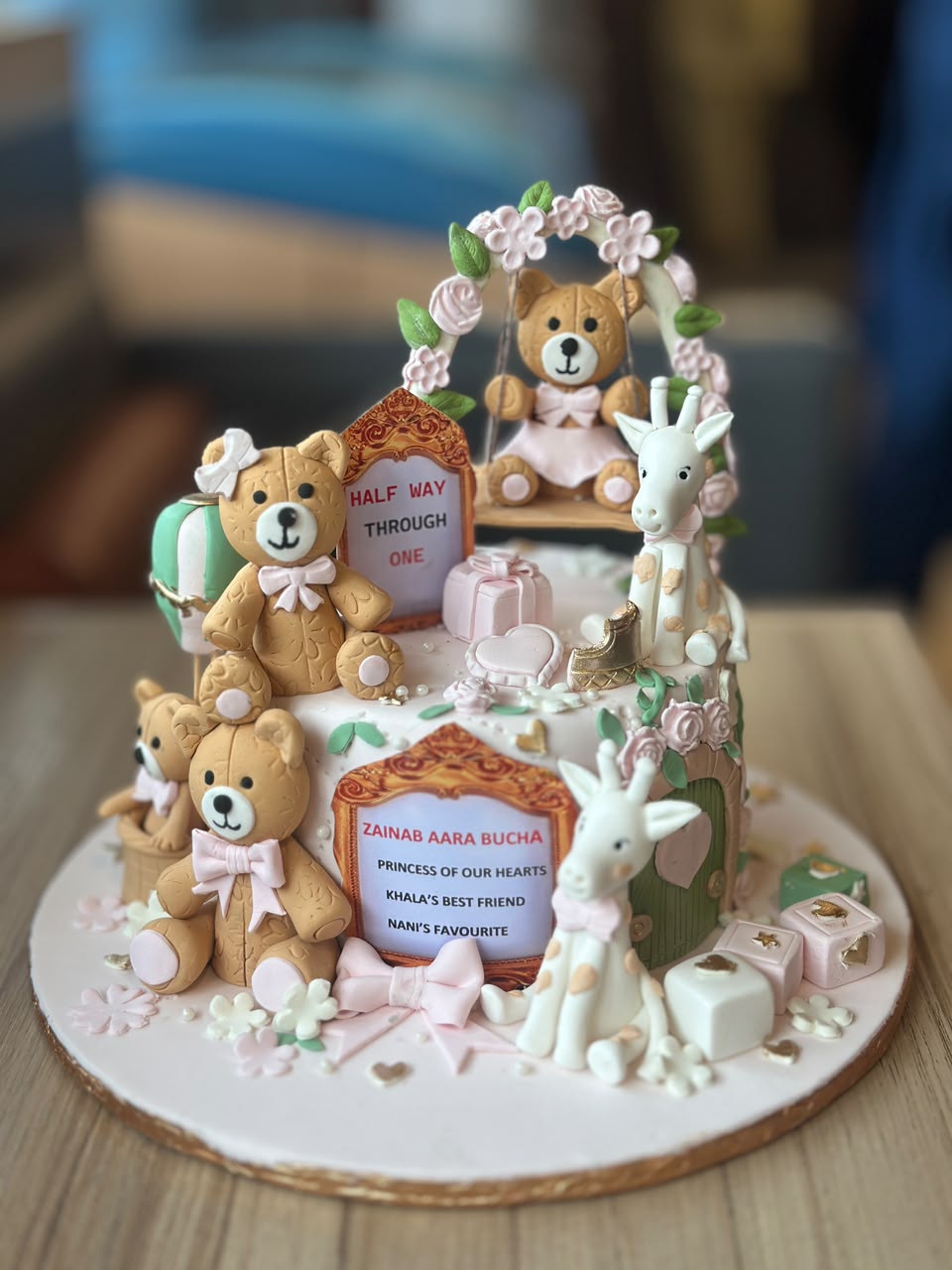 Customised Cake (per pound)